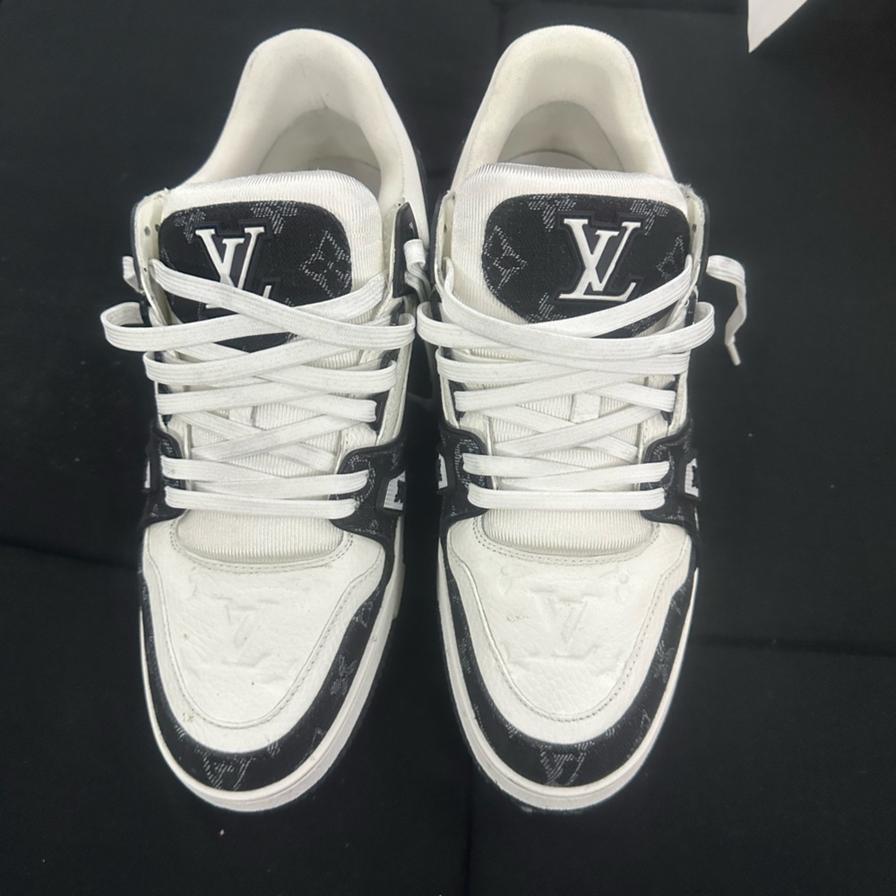 LV Sneakers Worn Twice size 12